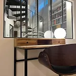 Urban Retreat In Paris